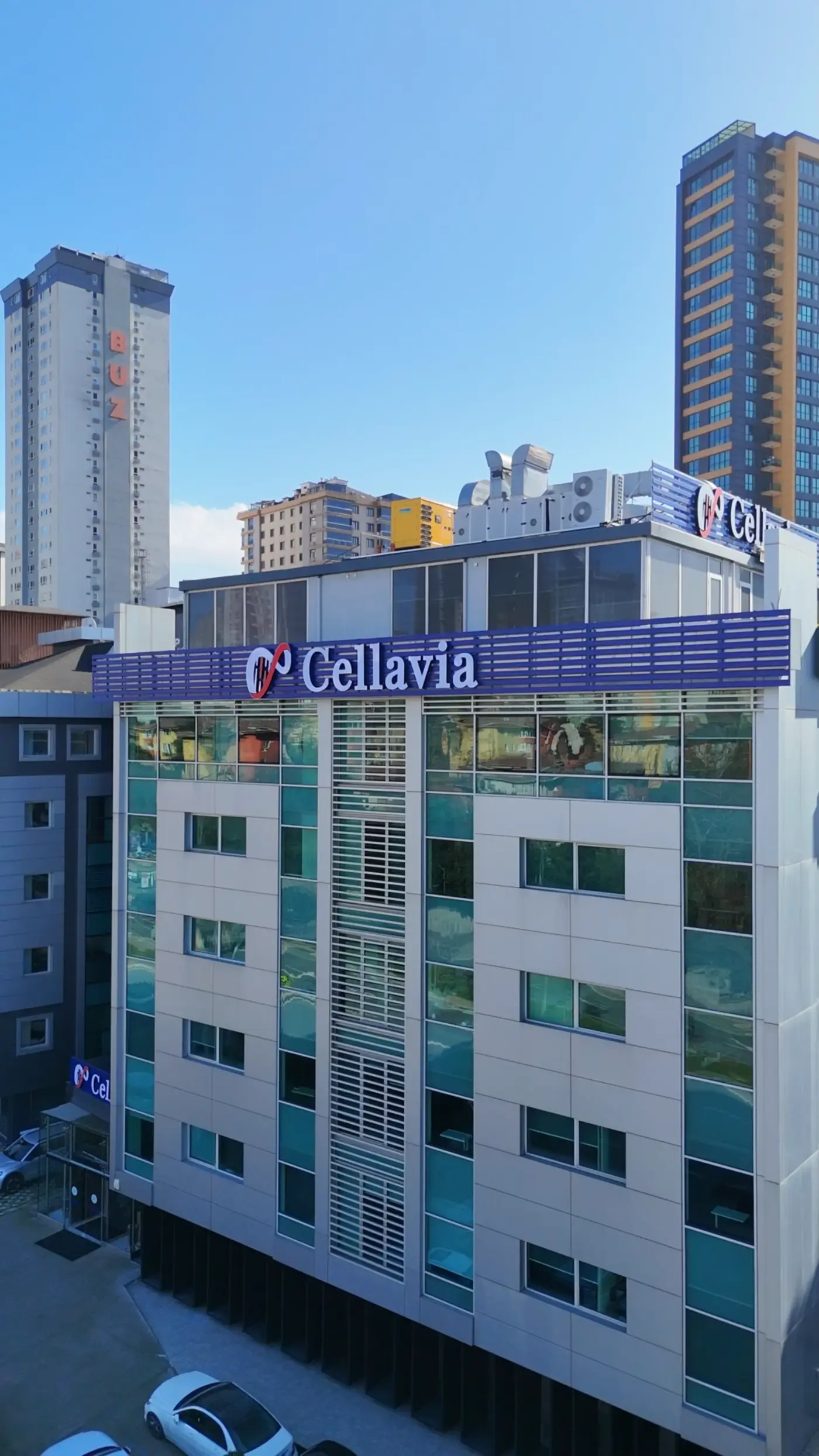 Cellavia Dental Clinic building exterior in Istanbul